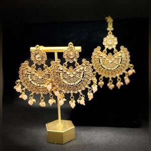 Light Pink Indian Earring and Tikka Set